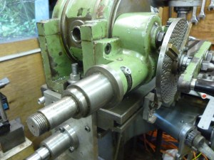 Auxiliary input shaft - 587