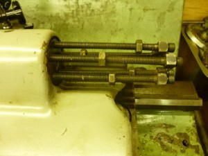 Stops on the capstan 990