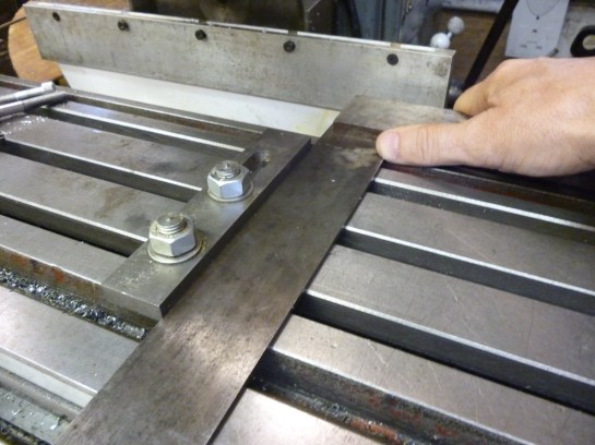 3250 setting fence square to milling table