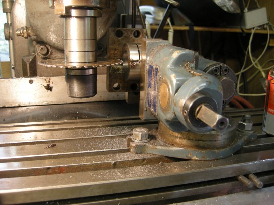 342 horiz on vert tilting vice vert jaws