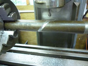 692 cutting a lubrication channel