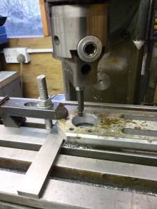 480 boring head boring a hole