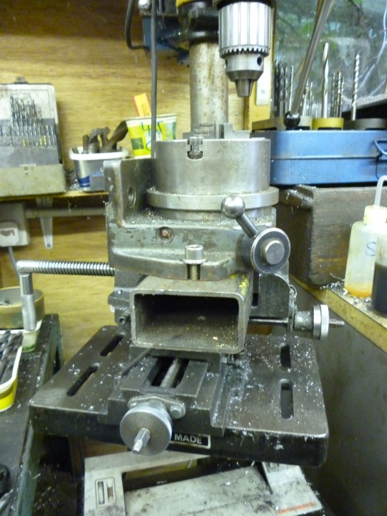 3109 rotary table on pillar drill