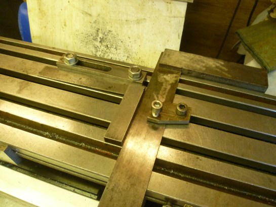 P1050863 aliging fence parallel to table